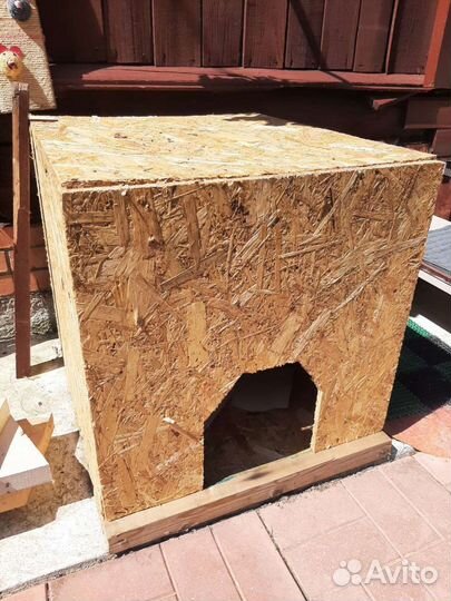 Новая будка (конура)