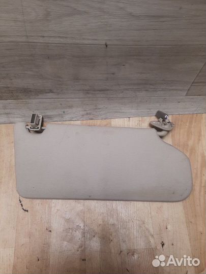 Козырек солнцезащитный левый Mitsubishi Outlander