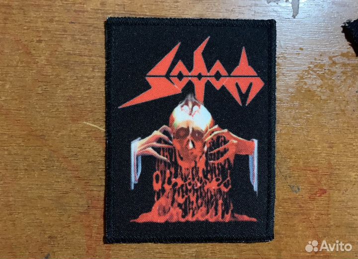 Нашивки метал групп
