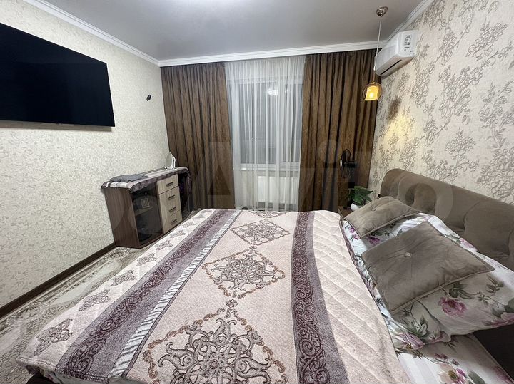 2-к. квартира, 73 м², 6/16 эт.