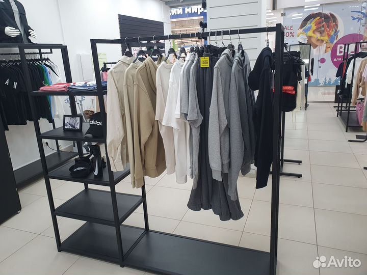 Стойка для одежды