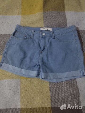 Джинсовые шорты с подворотами modis