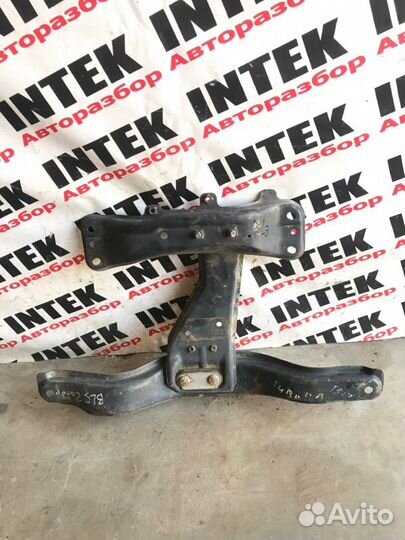 Балка крепления кпп Subaru Legacy (B13)