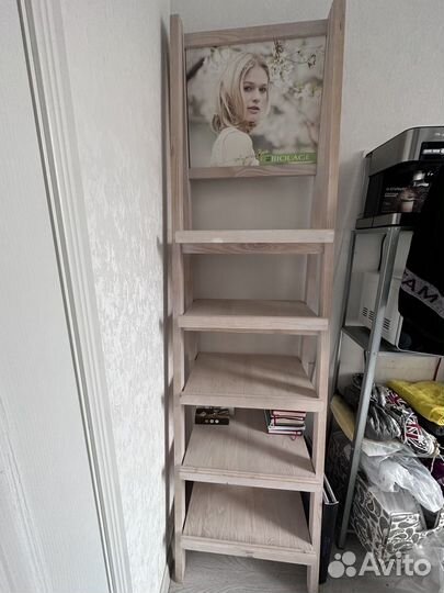 Стеллаж для салона красоты