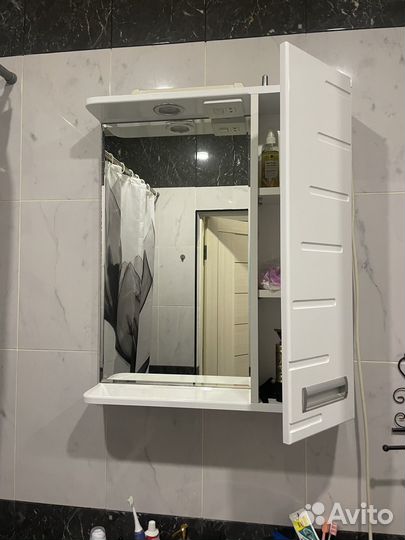 Зеркало с подсветкой для ванной