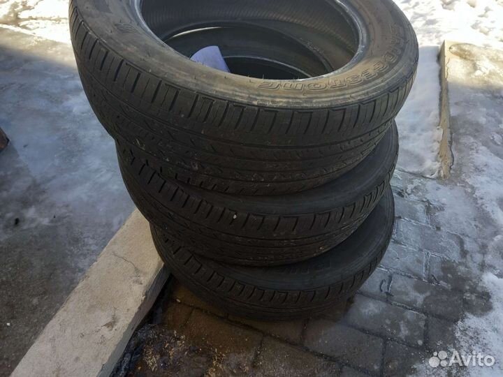Bridgestone Dueler H/L 215/60 R17