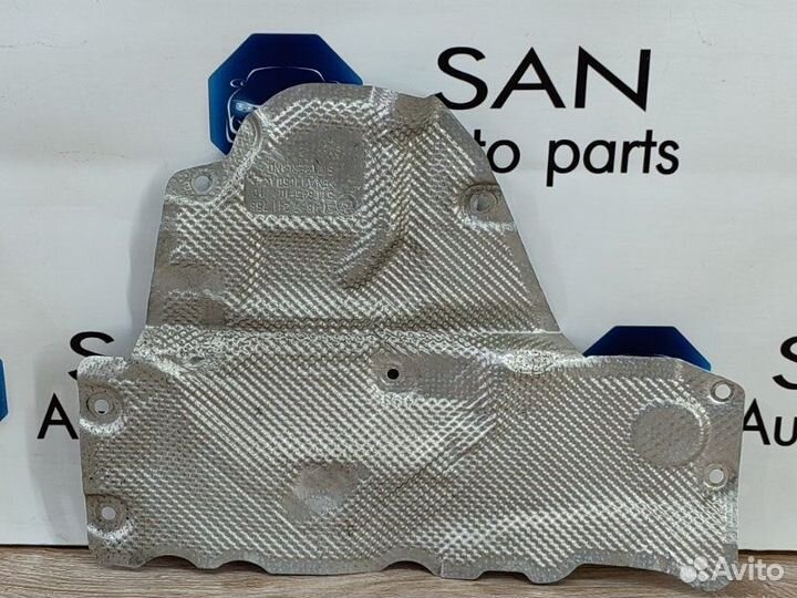 Тепловой экран правый Bmw 3 F30 N20B20 2012