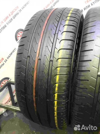 GT Radial Champiro FE1 215/55 R17 94V
