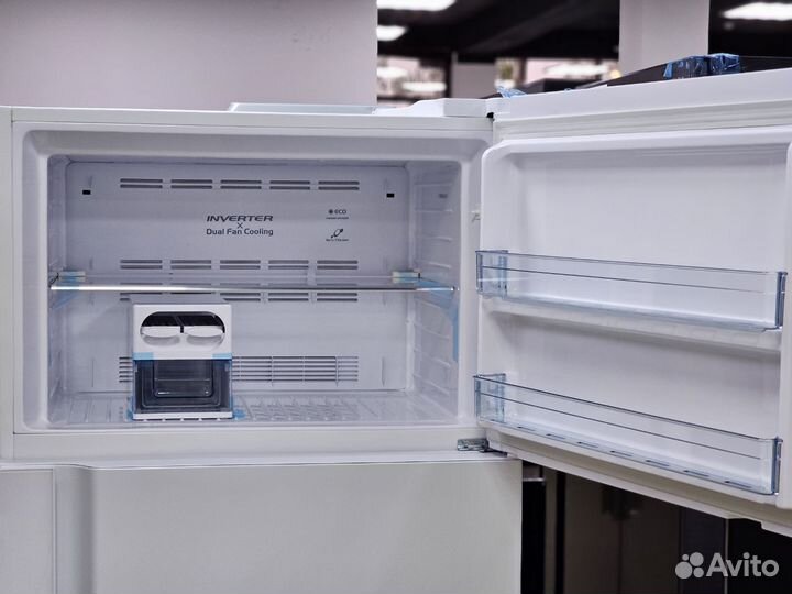 Холодильник Hitachi R-V 660 PUC7-1 TWH