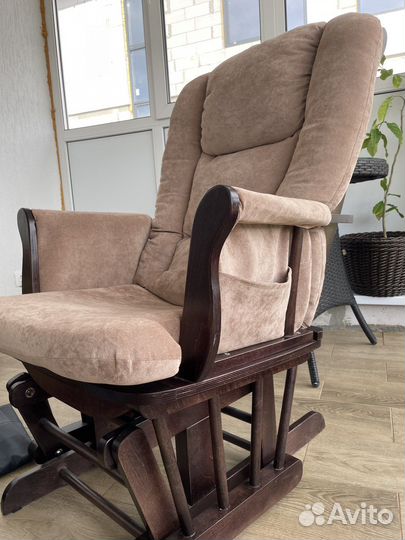 Кресло качалка для кормления