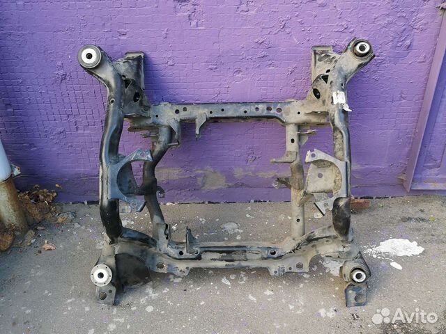 Подрамник передний Mercedes 166