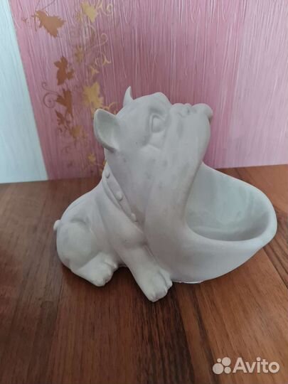 Кашпо бульдог