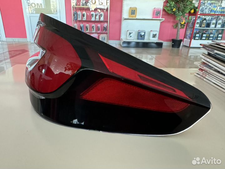 Фонарь внешний задний правый оригинал Bmw G30 рест