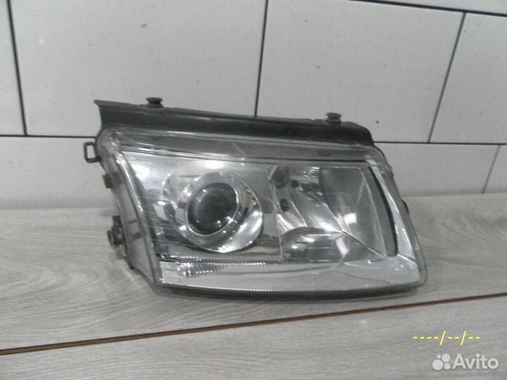 Фара правая Линза VW Passat B5