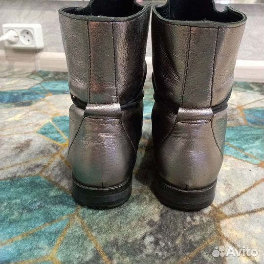 Ботинки женские