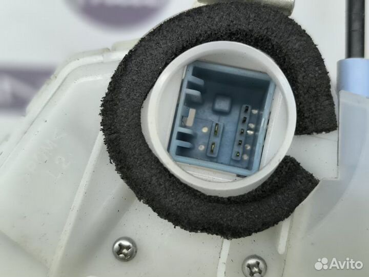 Замок двери передний левый Honda Civic FD1 FD3 FD7