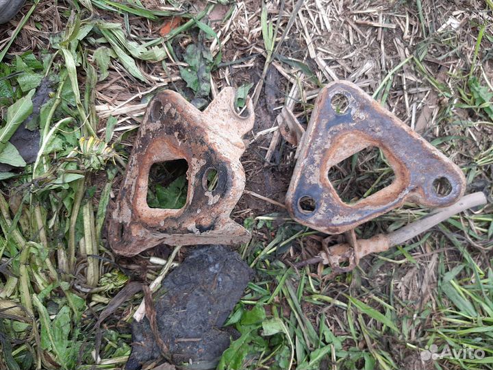 Кронштейн крепления задней балки ваз 2115 комплект