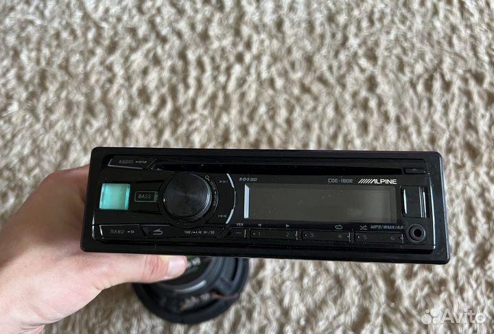 Комплект магнитола и пара динамиков