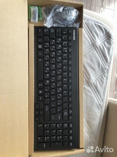 Клавиатура беспроводная с мышкой