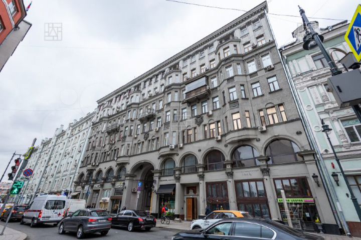 6-к. квартира, 210 м², 5/7 эт.