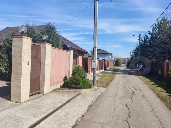 Коттедж 820 м² на участке 20 сот.