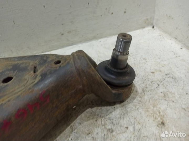 Рычаг передний правый нижний