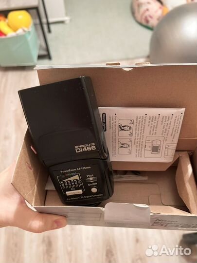 Вспышка nissin di466