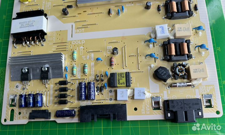 BN44-01110A UE50AU8000U