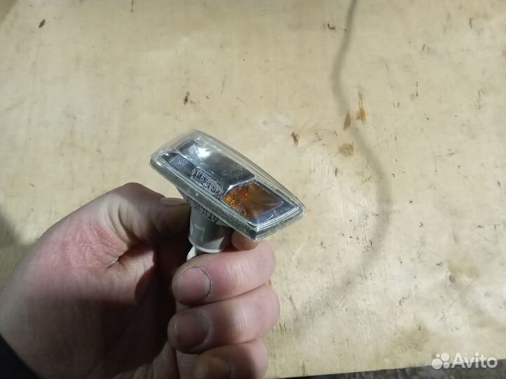 Повторитель поворота в крыло Opel Astra H Zafira B