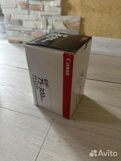 Canon EF 75-300mm EF III 75-300mm f/4-5.6