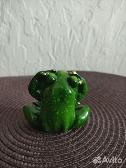 Фигурки Лягушка Эйфелева башня