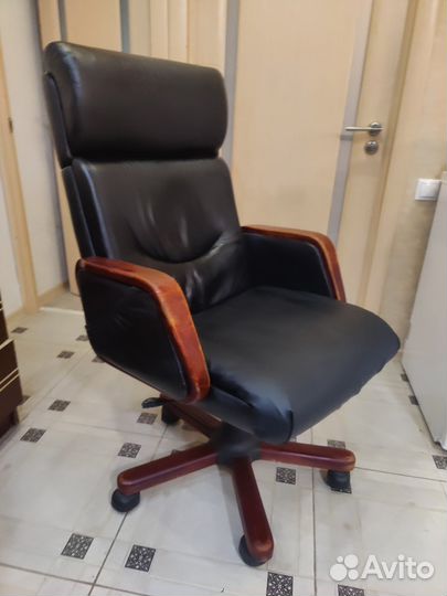 Кресло босса (натуральная кожа)