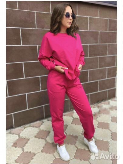 Костюм спортивный женский
