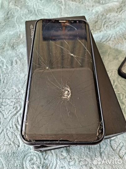Samsung Galaxy S8+, 4/64 ГБ
