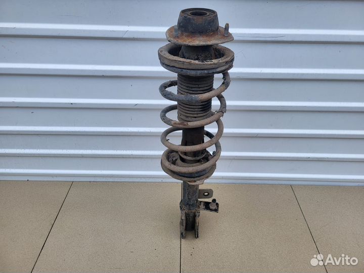 Стойка задняя левая Chevrolet Лачетти