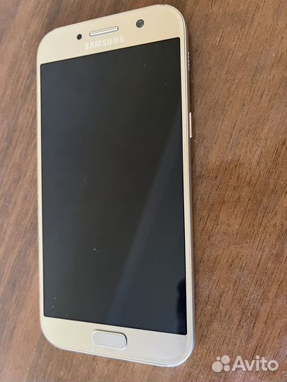 Телефон Samsung Galaxy A5