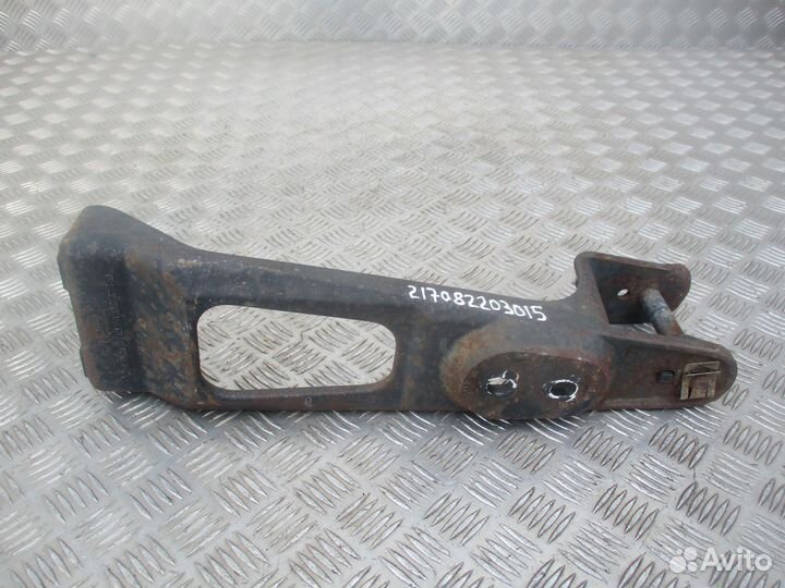 Кронштейн замка кабины Mercedes-Benz A9423170401