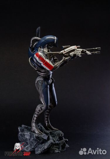 Фигурка Legion из Mass Effect 22 см