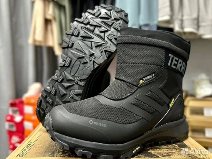 Дутики зимние Adidas terrex с мехом