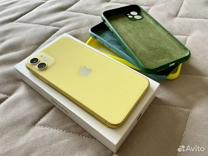 iPhone 11, 64 ГБ