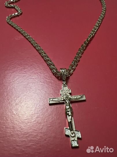 Цепь и крест