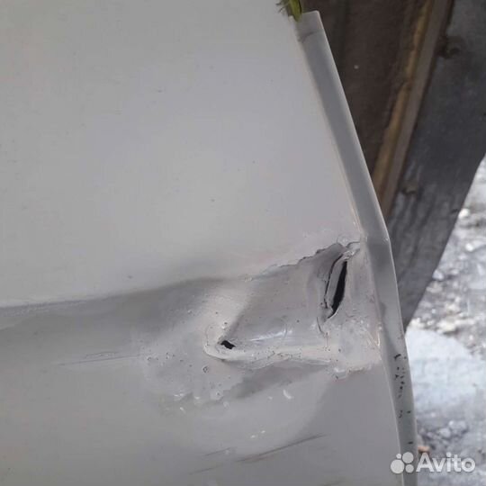 Задняя правая дверь skoda rapid