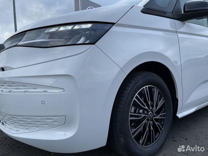 Volkswagen Multivan 2.0 AMT, 2023, 4 950 км