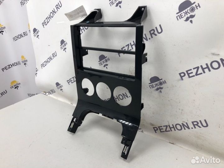 Рамка магнитолы Peugeot 3008 минивэн 1.6 2010