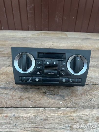 Блок управления климатом Audi 3 8P 1.8 2008