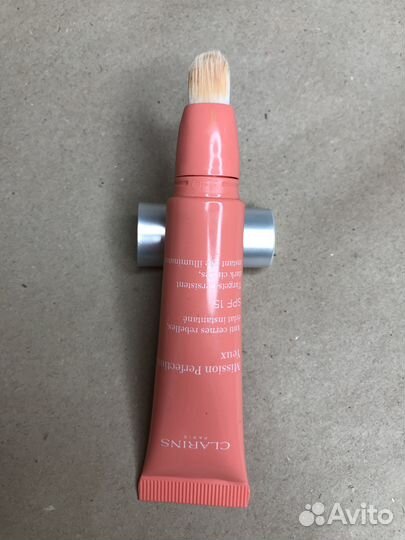Консилер clarins