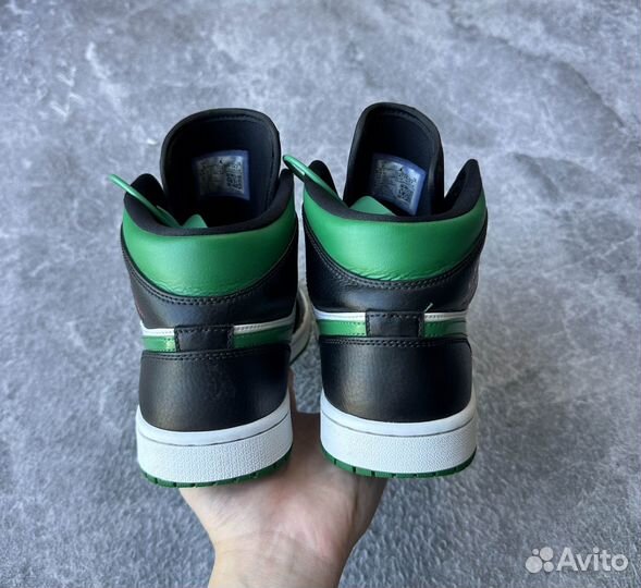 Кроссовки Nike Air Jordan 1 Mid Green Toe