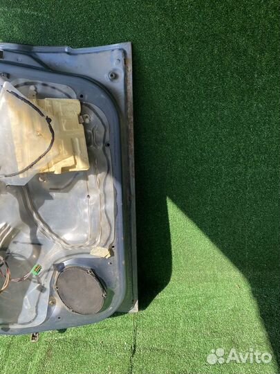 Дверь передняя правая Ford Maverick синяя