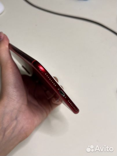 Телефон iPhone 7 plus 256gb (red)