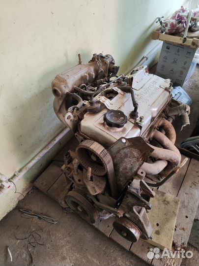 Мотор от mitsubishi carisma